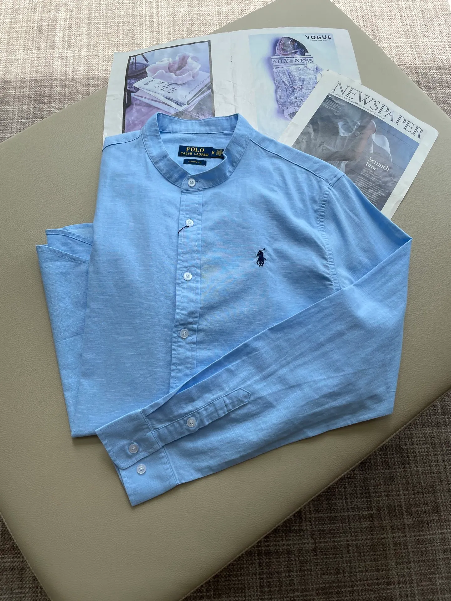 P220 🌸🌸🌸 POLO Ralph Lauren [High Quality] Classic shirt! The classic casual shirt made of pure cotton and linen has a unique design. It has a simple, clean and classic silhouette. It is a versatile style that can be switched at will. The fabric feels soft and delicate, highly breathable, and is close to the skin and comfortable to wear. It can be worn alone as an inner layer. Its versatile performance is beyond your imagination! The upper body of the ready-to-wear is simple and classic yet elegant! Size:M-XXL